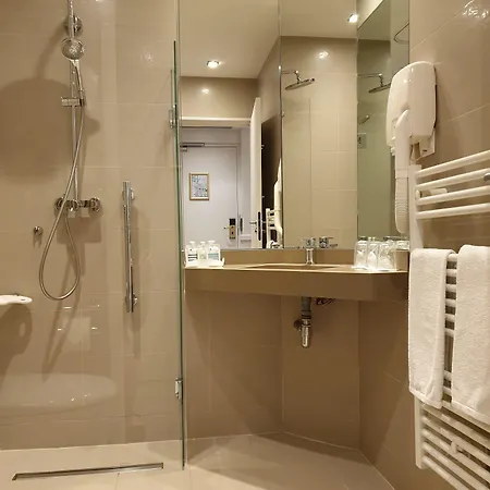 Floride-etoile Otel Paris